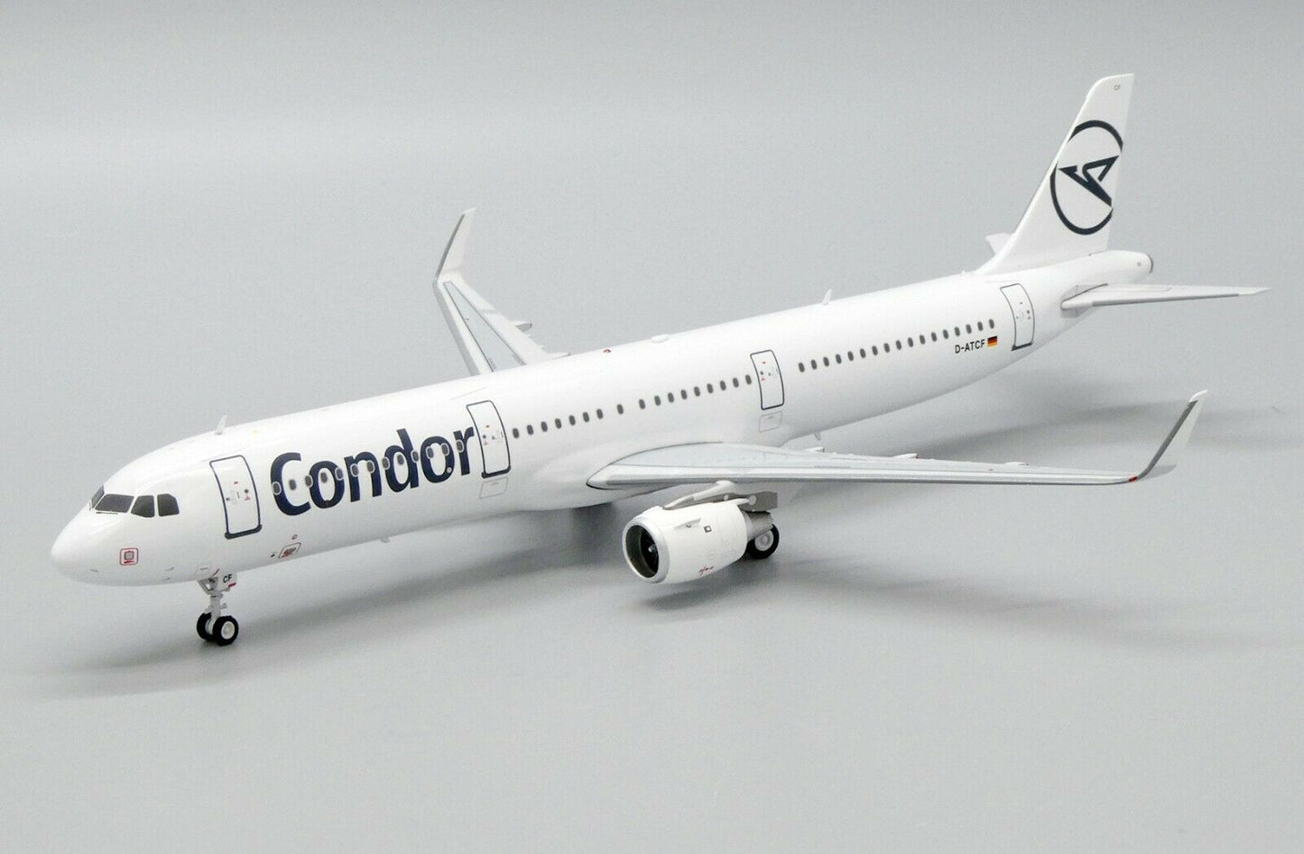 JFOX AIRBUS A321-211 CONDOR REG: D-ATCF