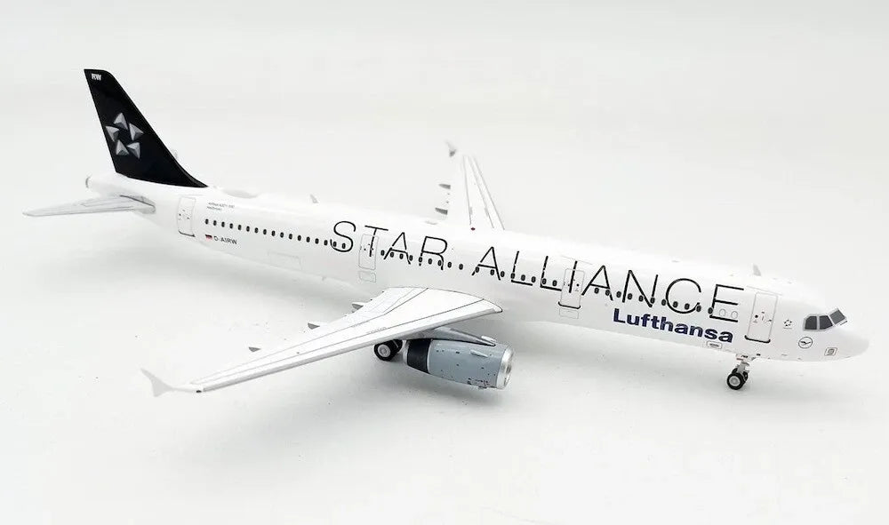JFOX A321-131 LUFTHANSA STAR ALLIANCE REG: D-AIWR