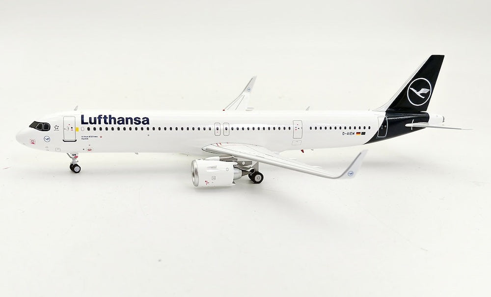 JFOX A321-271NX LUFTHANSA REG D-AIEM