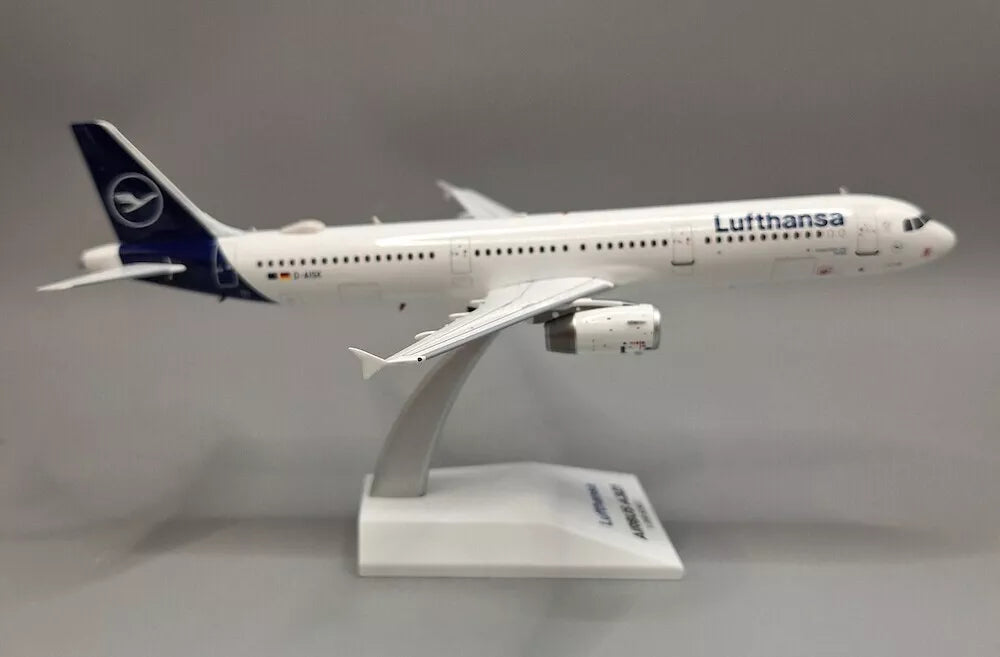 JFOX A321-231 LUFTHANSA REG: D-AISK