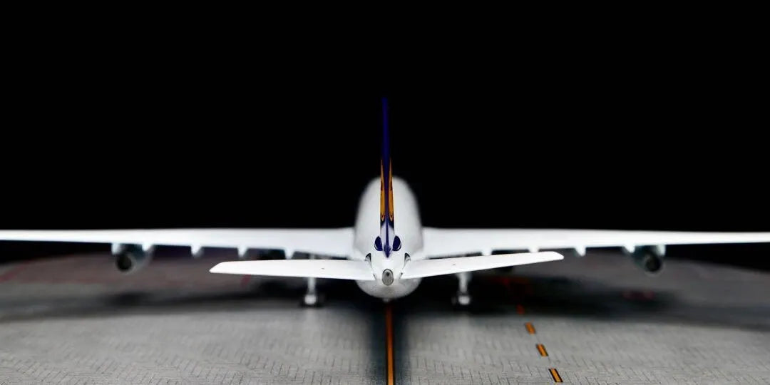 JFOX LUFTHANSA A340-211 REG: D-AIBF