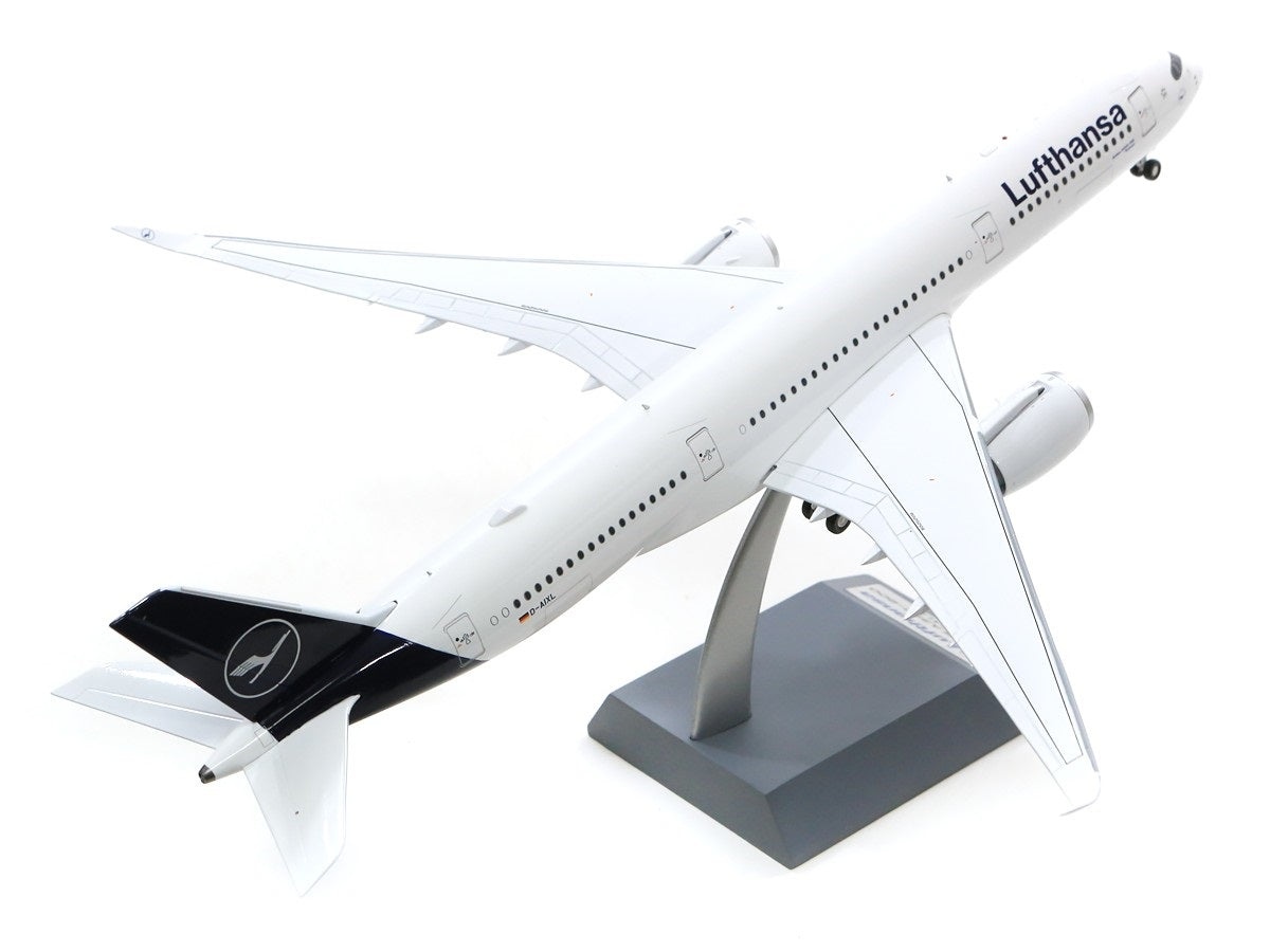 JFOX A350-941 LUFTHANSA REG: D-AIXL