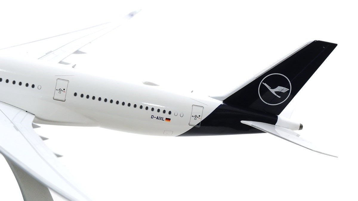 JFOX A350-941 LUFTHANSA REG: D-AIXL