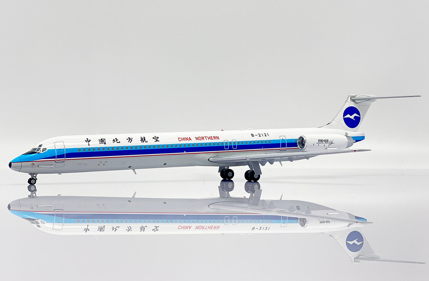 JC WINGS MD-82 CHINA NORTHERN AIRLINES REG: B-2121