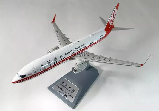 KJ MODELS B737-89P CHINA UNITED AIRLINES REG: B-7562