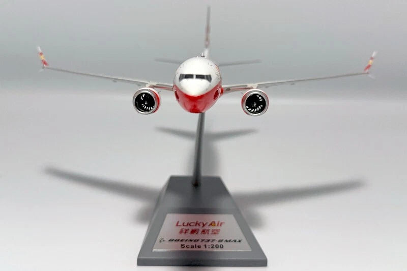 KJ MODELS B737-8MAX LUCKYAIR REG: B-206N