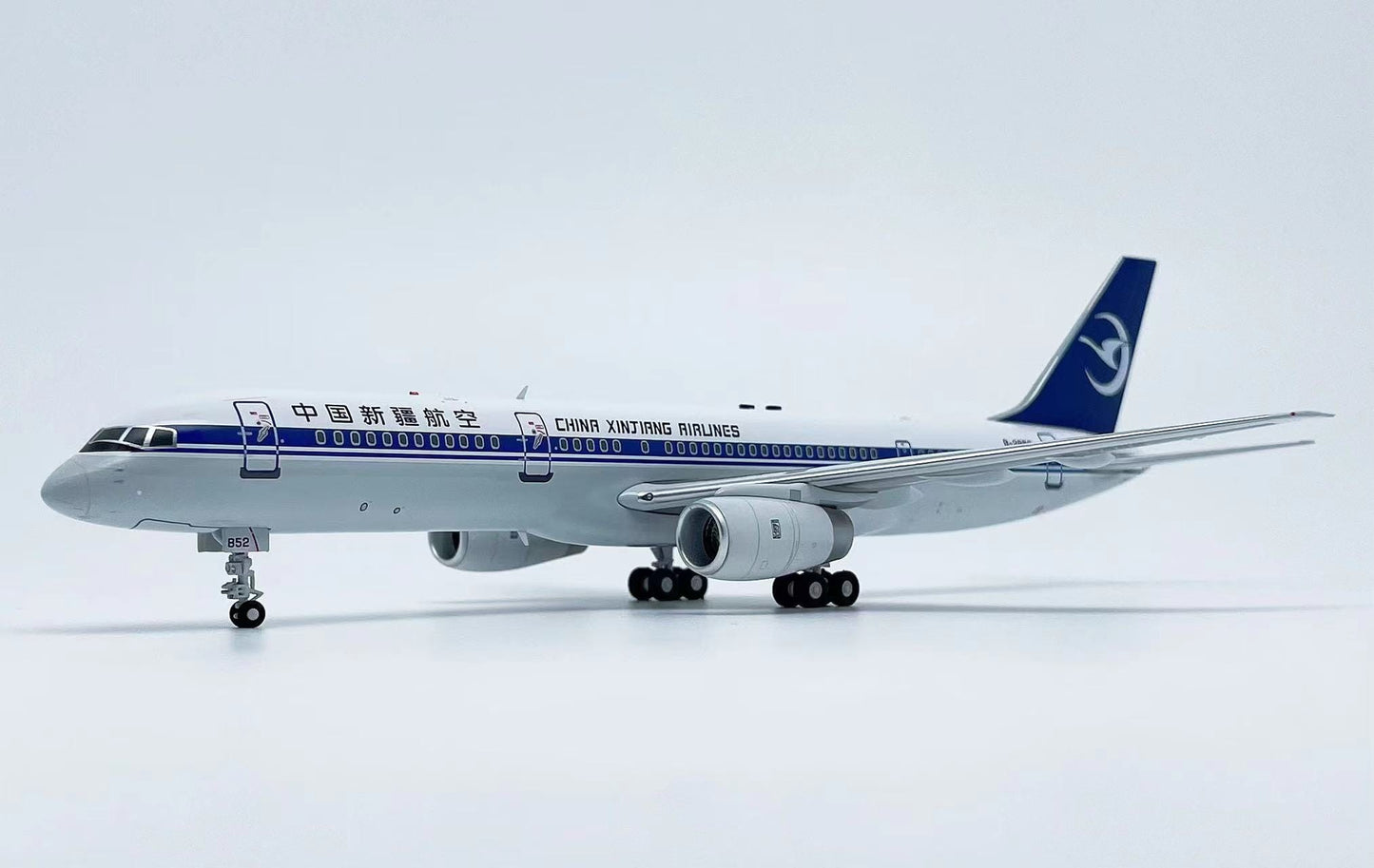 AVIATION 200 B757-2Q8 CHINA XINJIANG AIRLINES REG: B-2852