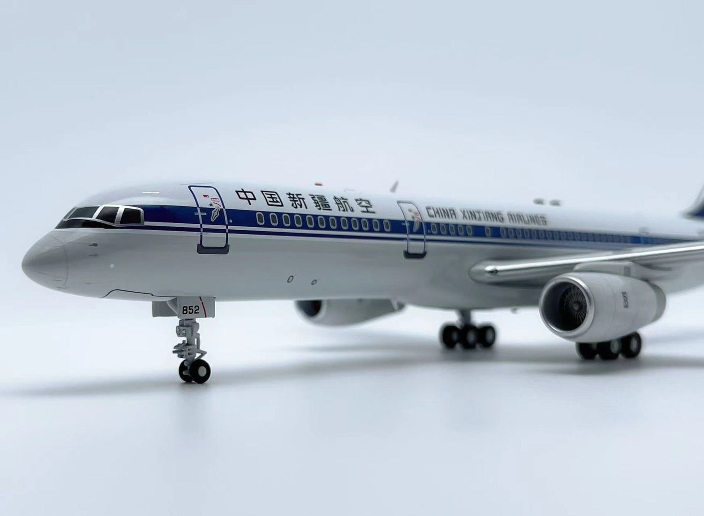 AVIATION 200 B757-2Q8 CHINA XINJIANG AIRLINES REG: B-2852