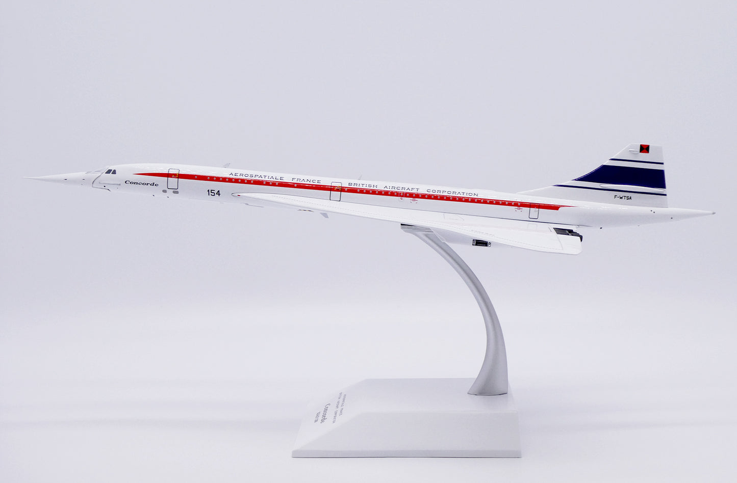 KJ MODELS AÉROSPATIALE-BAC CONCORDE HOUSE COLOURS REG: F-WTSA