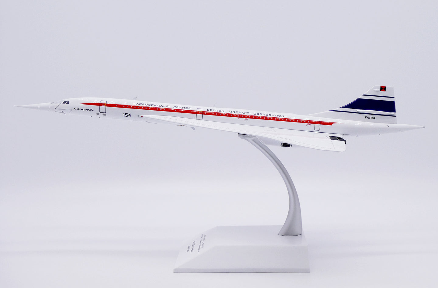 KJ MODELS AÉROSPATIALE-BAC CONCORDE HOUSE COLOURS REG: F-WTSA