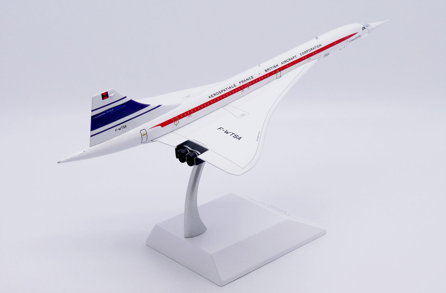 KJ MODELS AÉROSPATIALE-BAC CONCORDE HOUSE COLOURS REG: F-WTSA