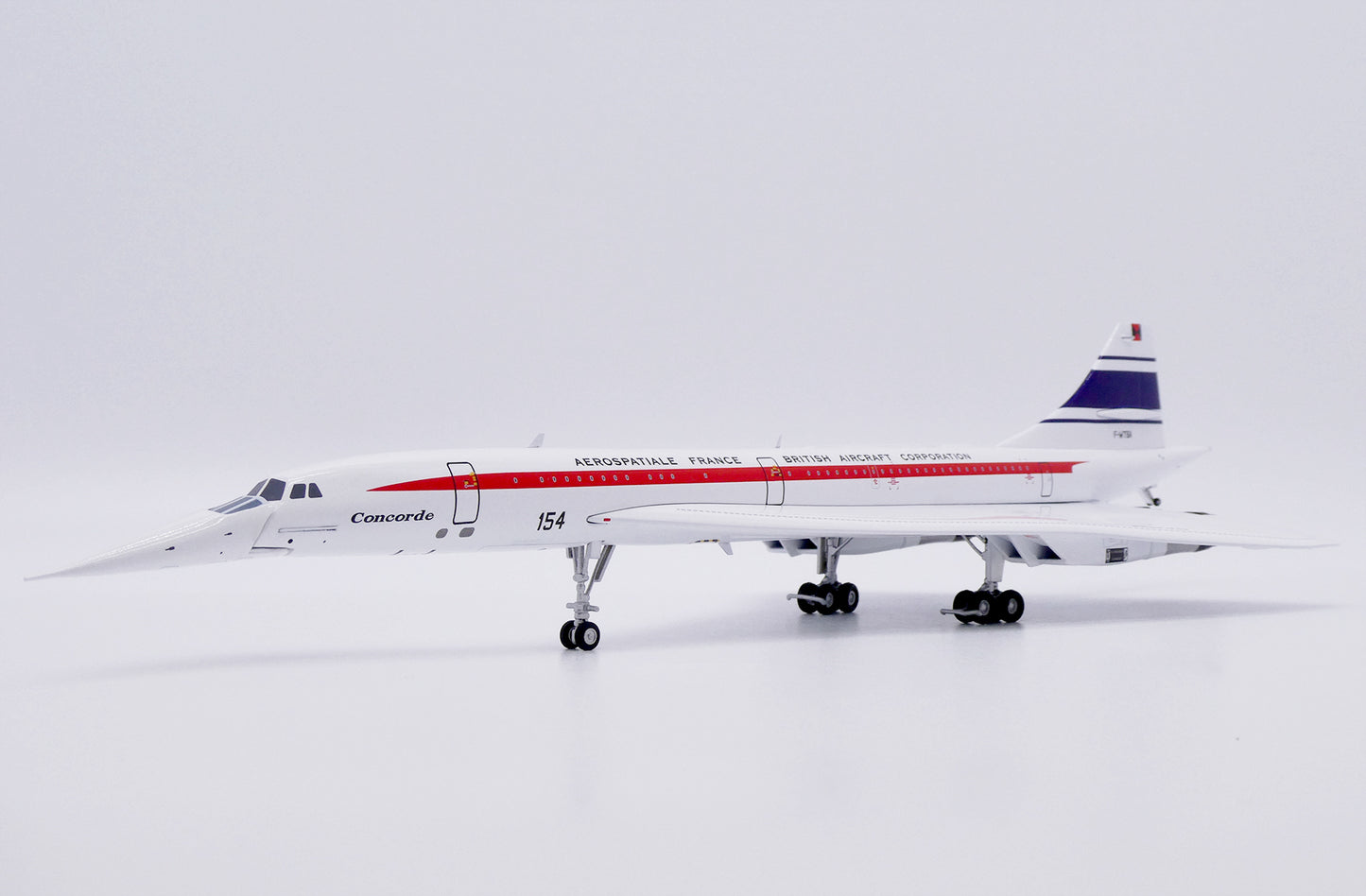 KJ MODELS AÉROSPATIALE-BAC CONCORDE HOUSE COLOURS REG: F-WTSA