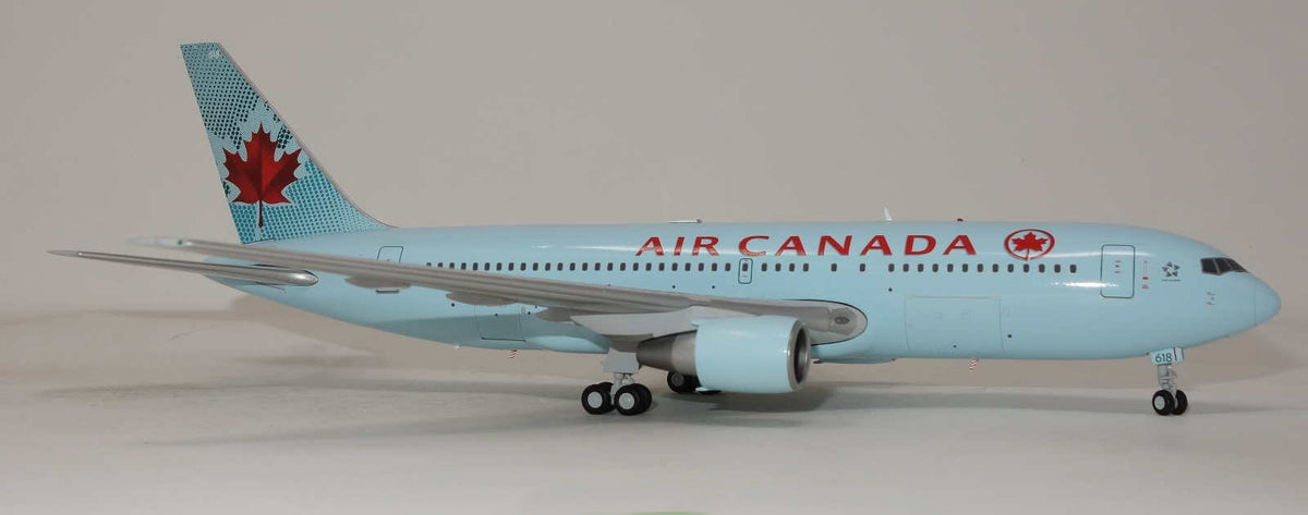 JC WINGS B767-233ER AIR CANADA REG: C-FBEG