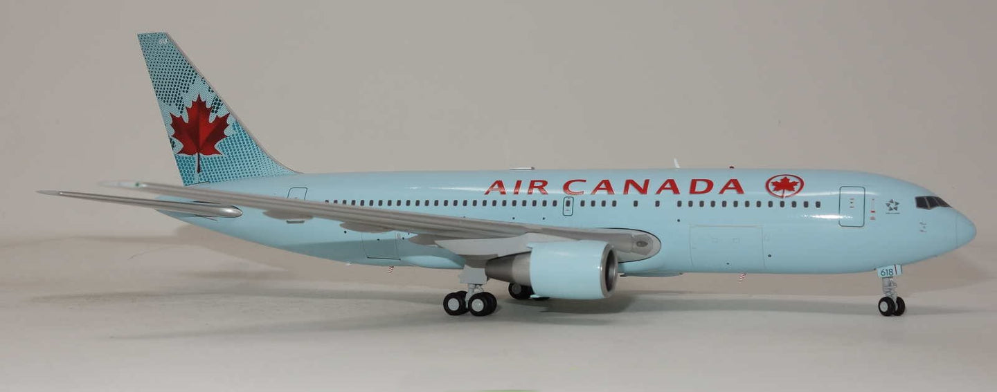 JC WINGS B767-233ER AIR CANADA REG: C-FBEG