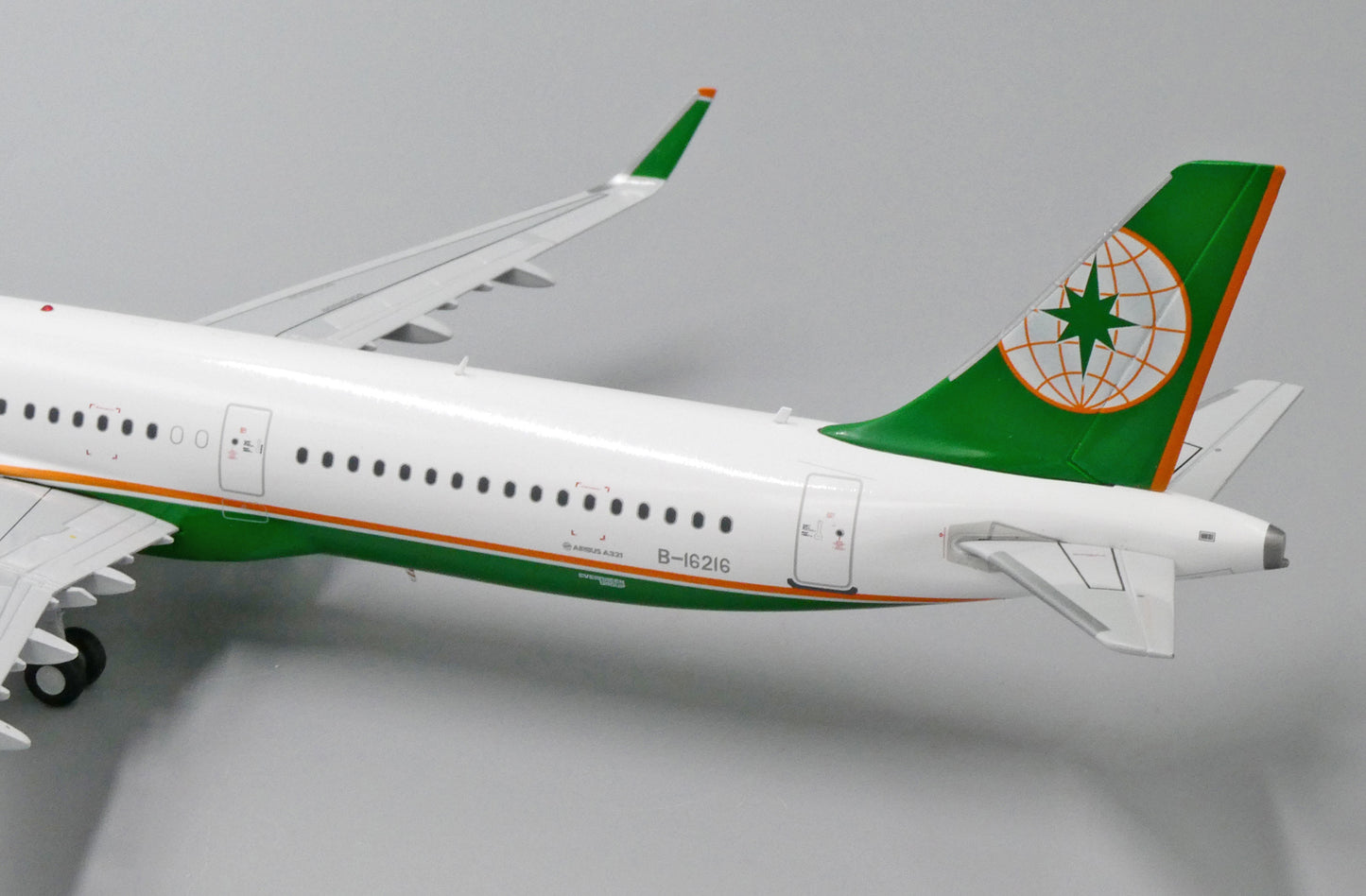JC WINGS A321 AIR EVA REG: B-16216