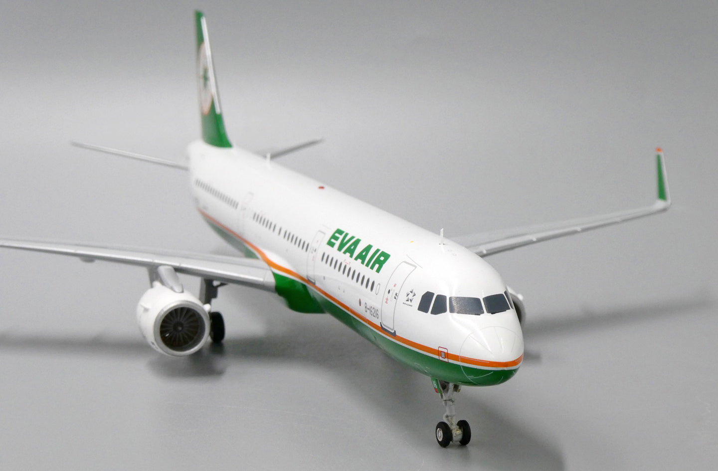 JC WINGS A321 AIR EVA REG: B-16216