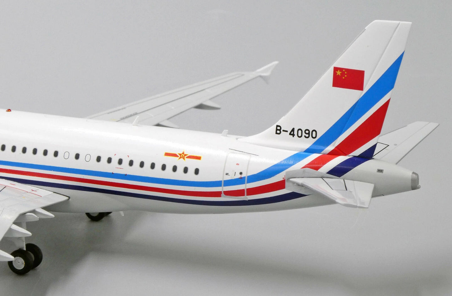 JCWINGS AIRBUS A319 CHINA AIR FORCE REG: B-4090