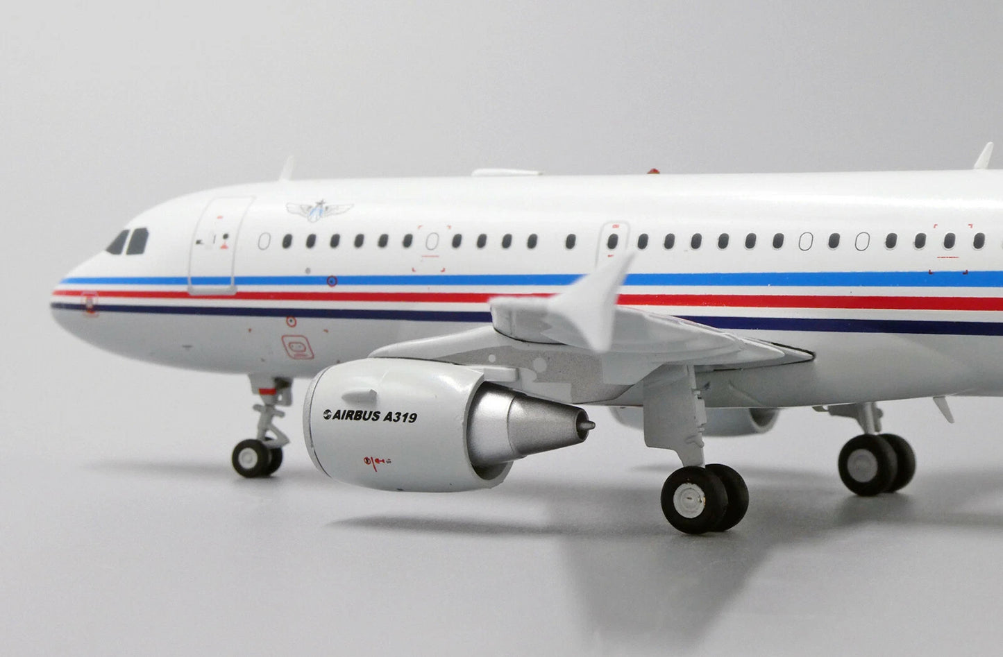 JCWINGS AIRBUS A319 CHINA AIR FORCE REG: B-4090