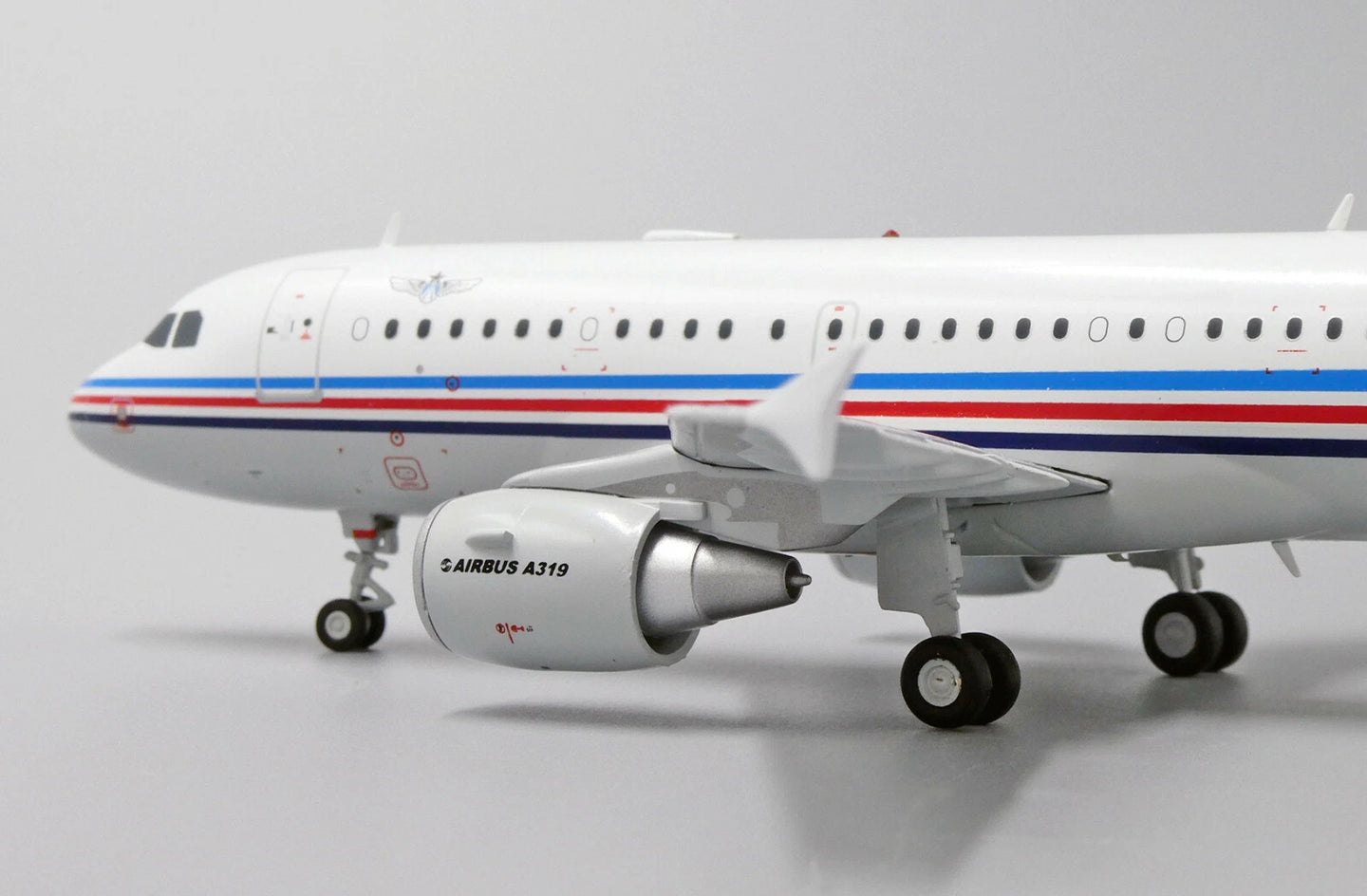 JCWINGS AIRBUS A319 CHINA AIR FORCE REG: B-4090