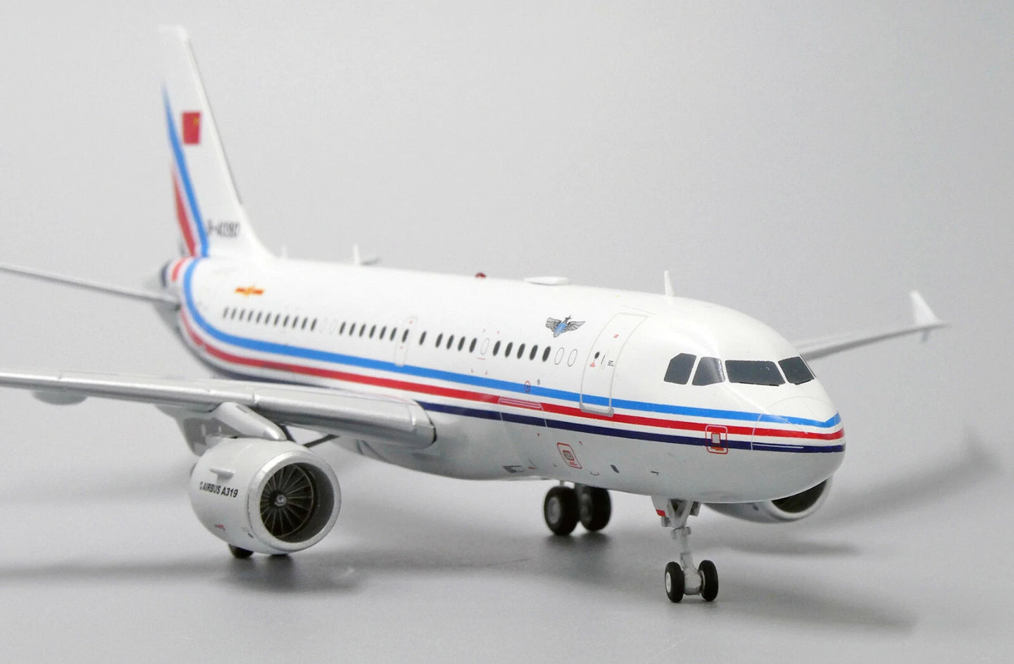 JCWINGS AIRBUS A319 CHINA AIR FORCE REG: B-4090