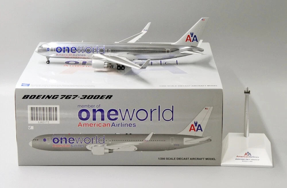 JCWINGS B767-300 ER AMERICAN AIRLINES 'ONEWORLD' REG N395AN