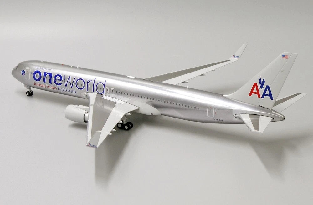 JCWINGS B767-300 ER AMERICAN AIRLINES 'ONEWORLD' REG N395AN