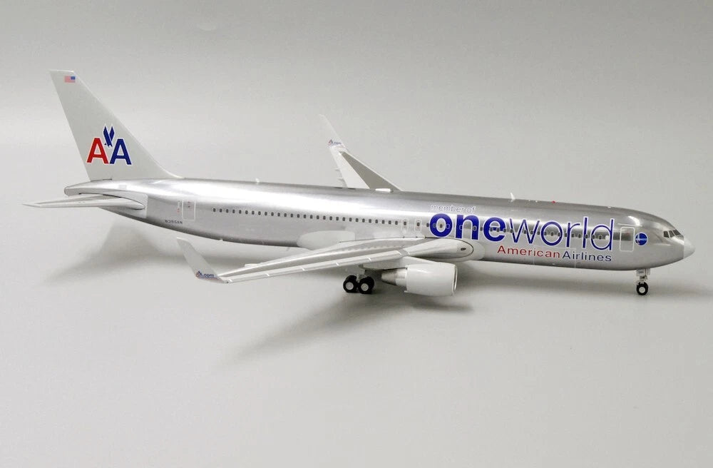 JCWINGS B767-300 ER AMERICAN AIRLINES 'ONEWORLD' REG N395AN