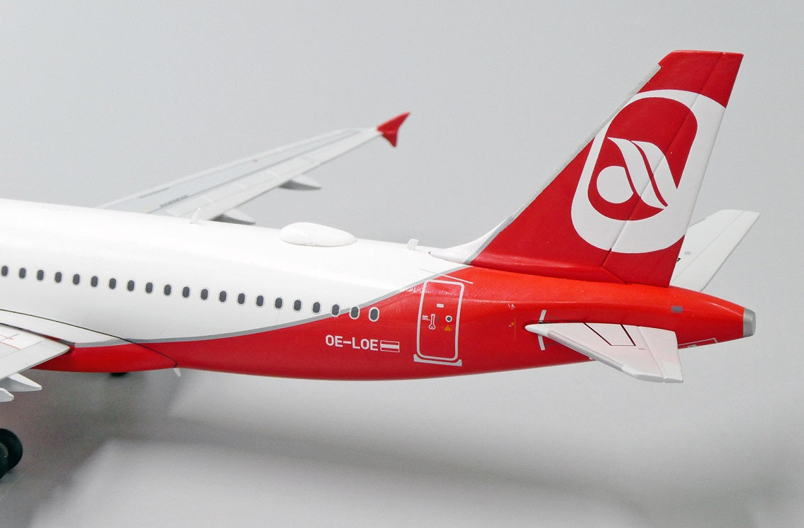 JC WINGS A320 LAUDAMOTION REG: OE-LOE