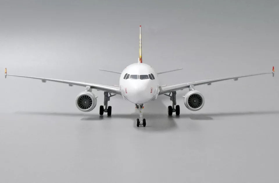JC WINGS A320 HONG KONG AIRLINES REG: B-LPI