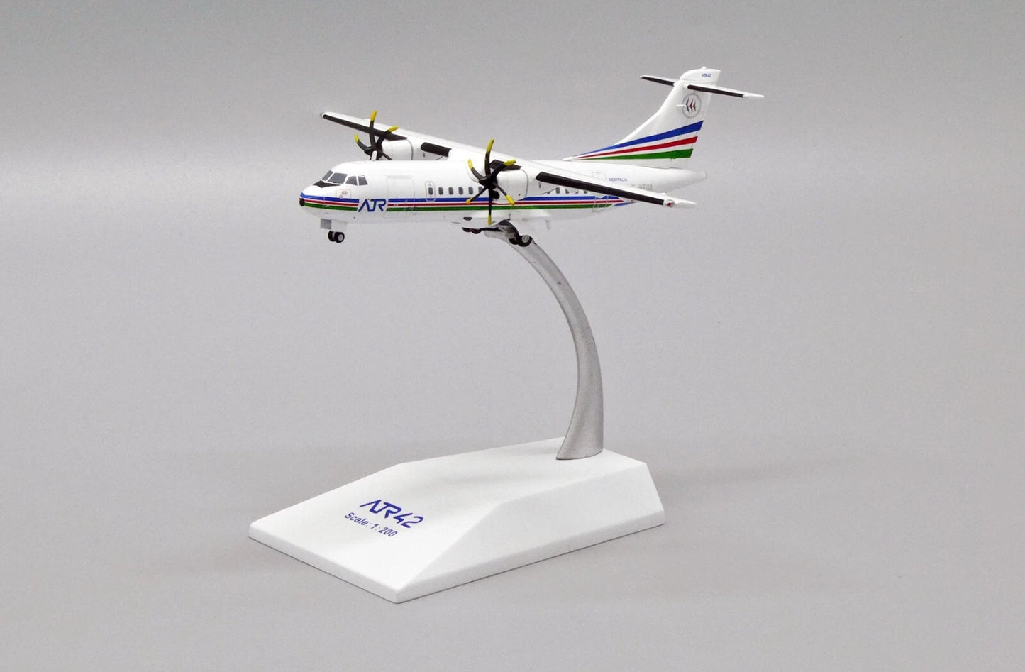 JC WINGS ATR42-300 HOUSE COLOUR REG: F-WEGA