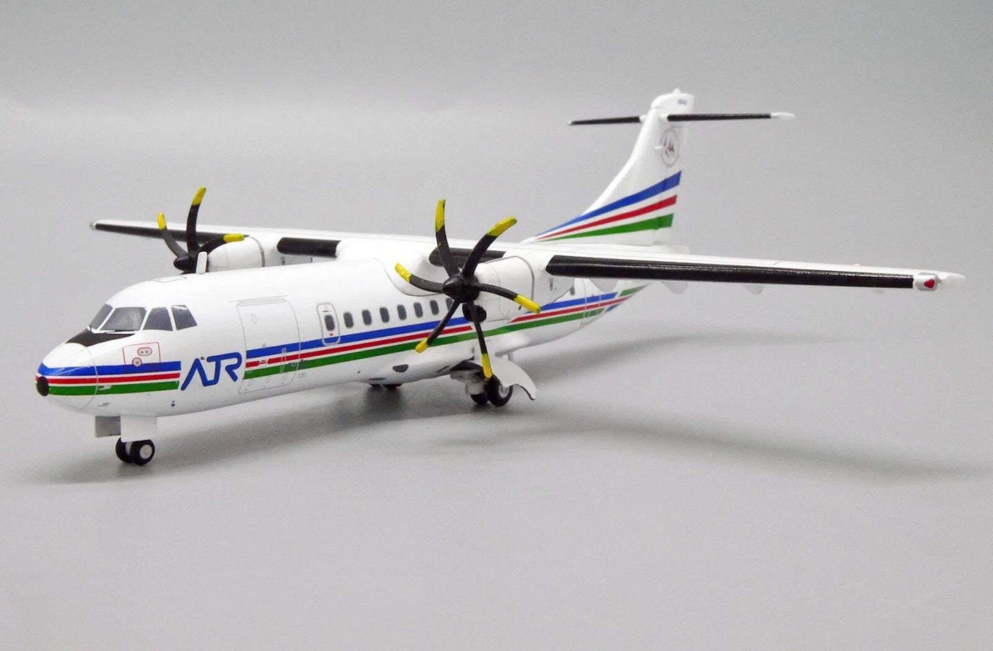 JC WINGS ATR42-300 HOUSE COLOUR REG: F-WEGA