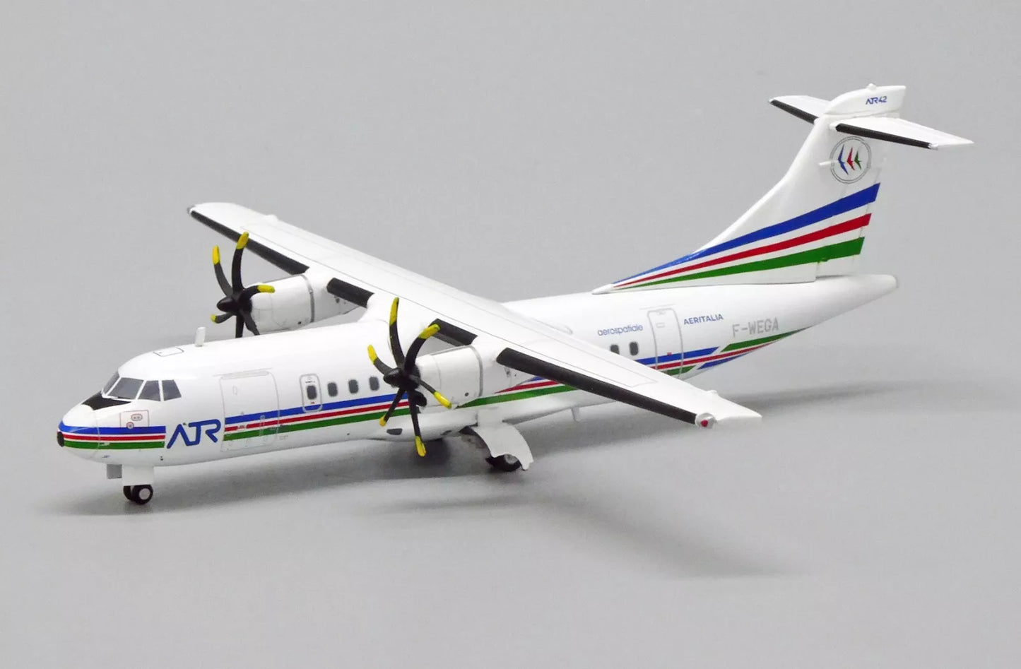 JC WINGS ATR42-300 HOUSE COLOUR REG: F-WEGA