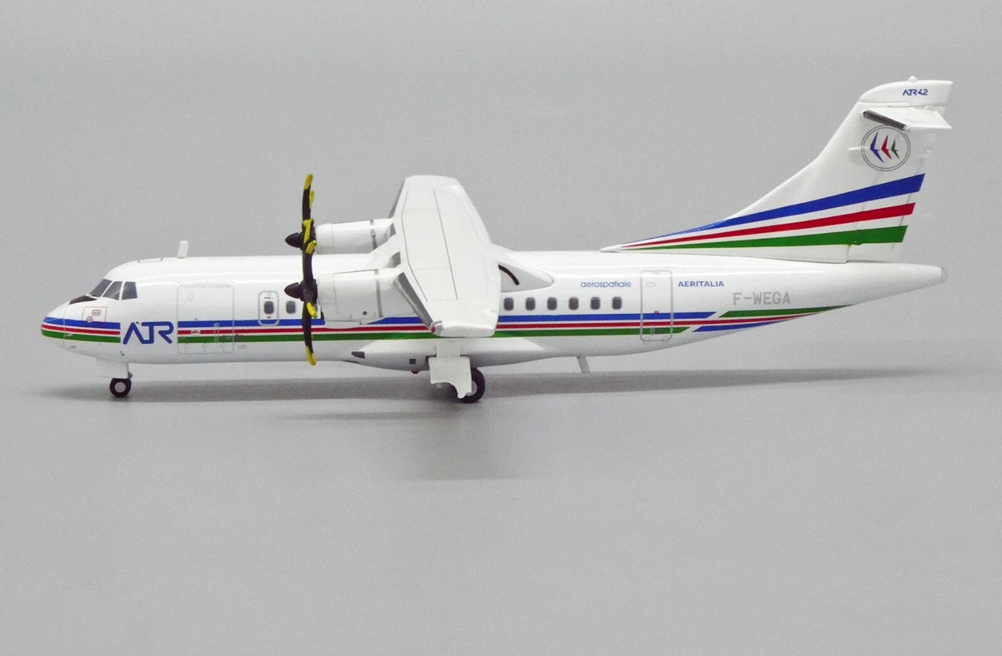 JC WINGS ATR42-300 HOUSE COLOUR REG: F-WEGA