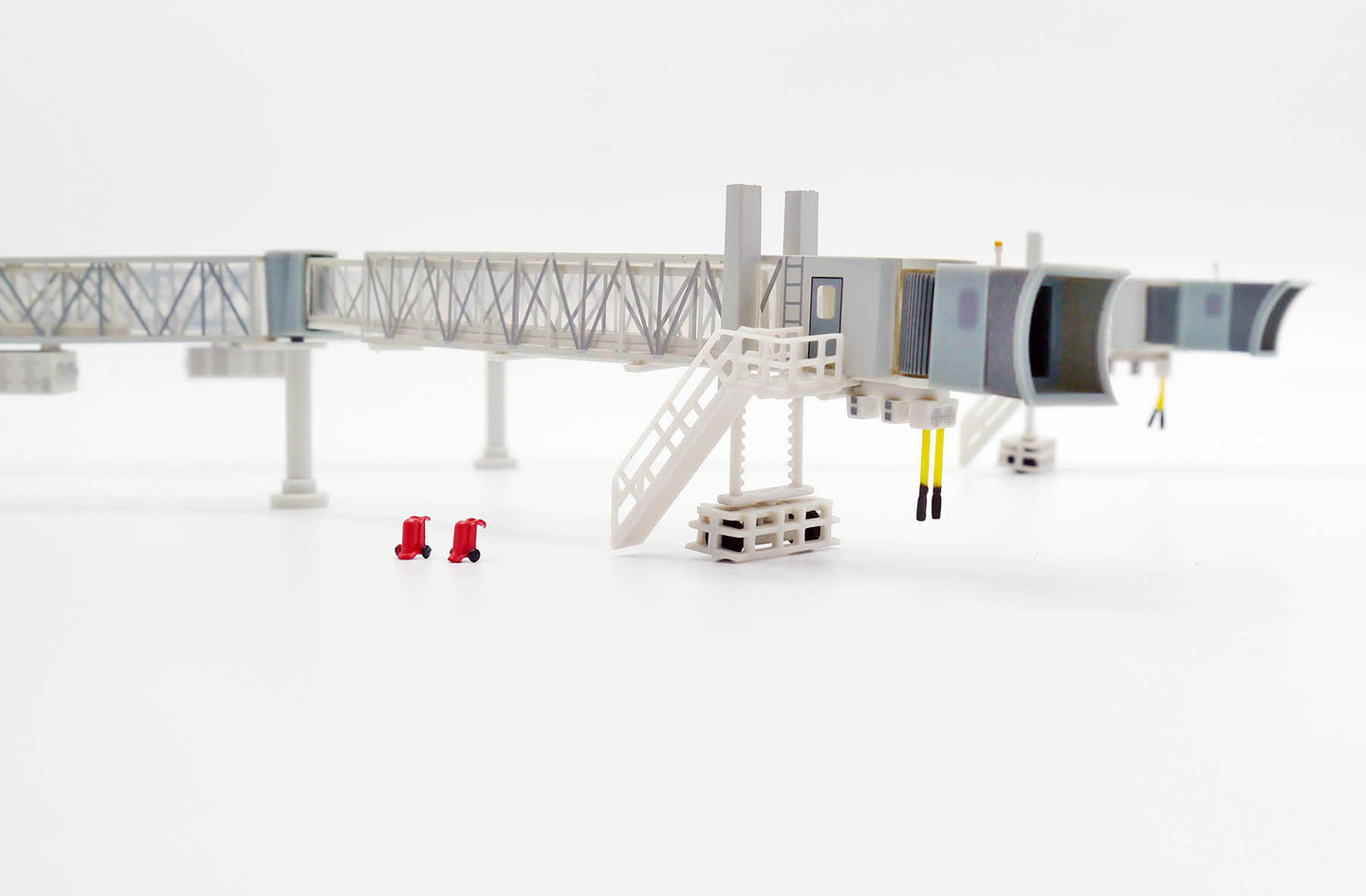 JC WINGS B737 AIR PASSENGER BRIDGE (TRANSPARENT)