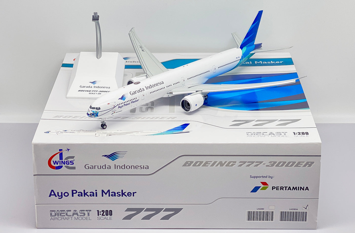 JC WINGS B777 GARUDA INDONESIA "AYO PAKAI MASKER" (FLAPS DOWN) REG: PK-GIJ