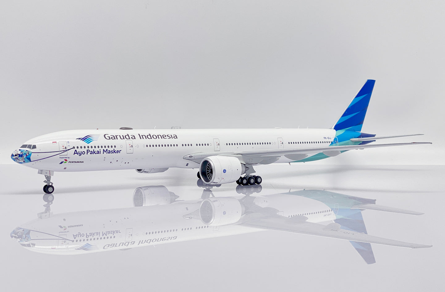 JC WINGS B777 GARUDA INDONESIA REG: PK-GIJ