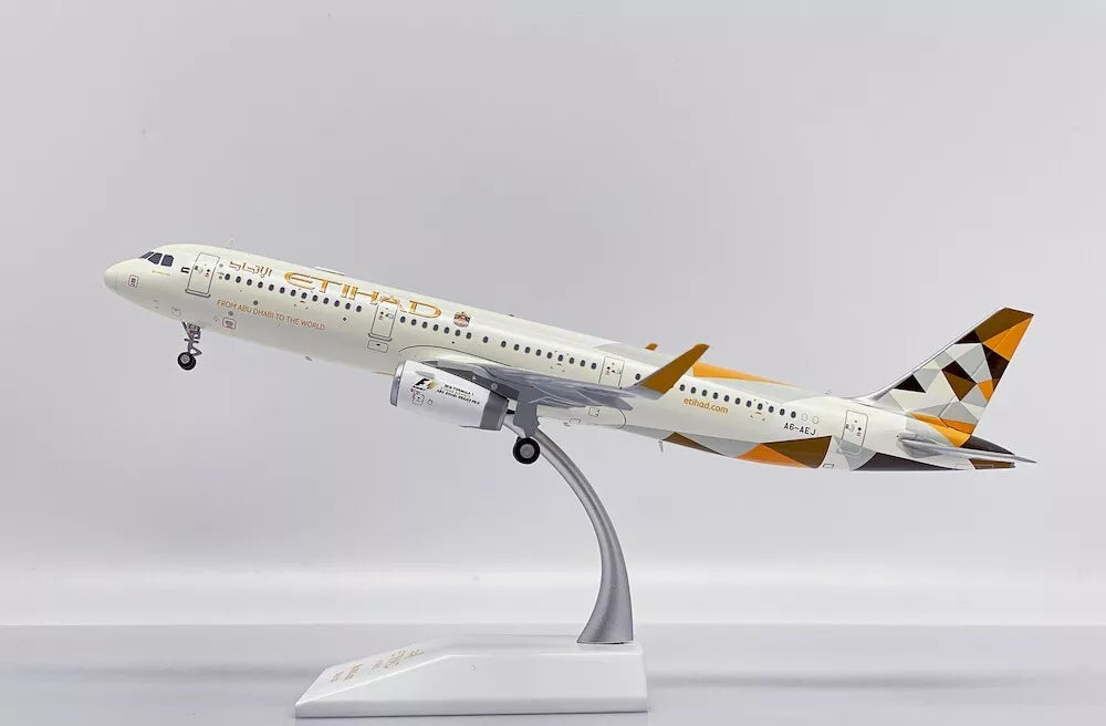 JC WINGS A321 ETIHAD AIRWAYS REG: A6-AEJ