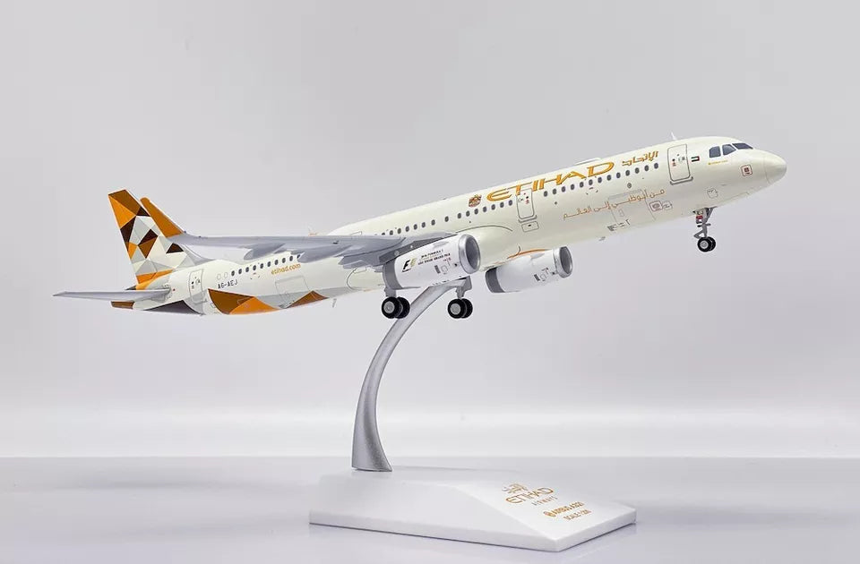 JC WINGS A321 ETIHAD AIRWAYS REG: A6-AEJ