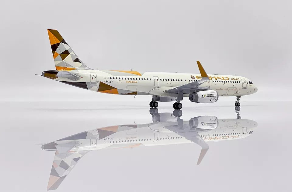 JC WINGS A321 ETIHAD AIRWAYS REG: A6-AEJ