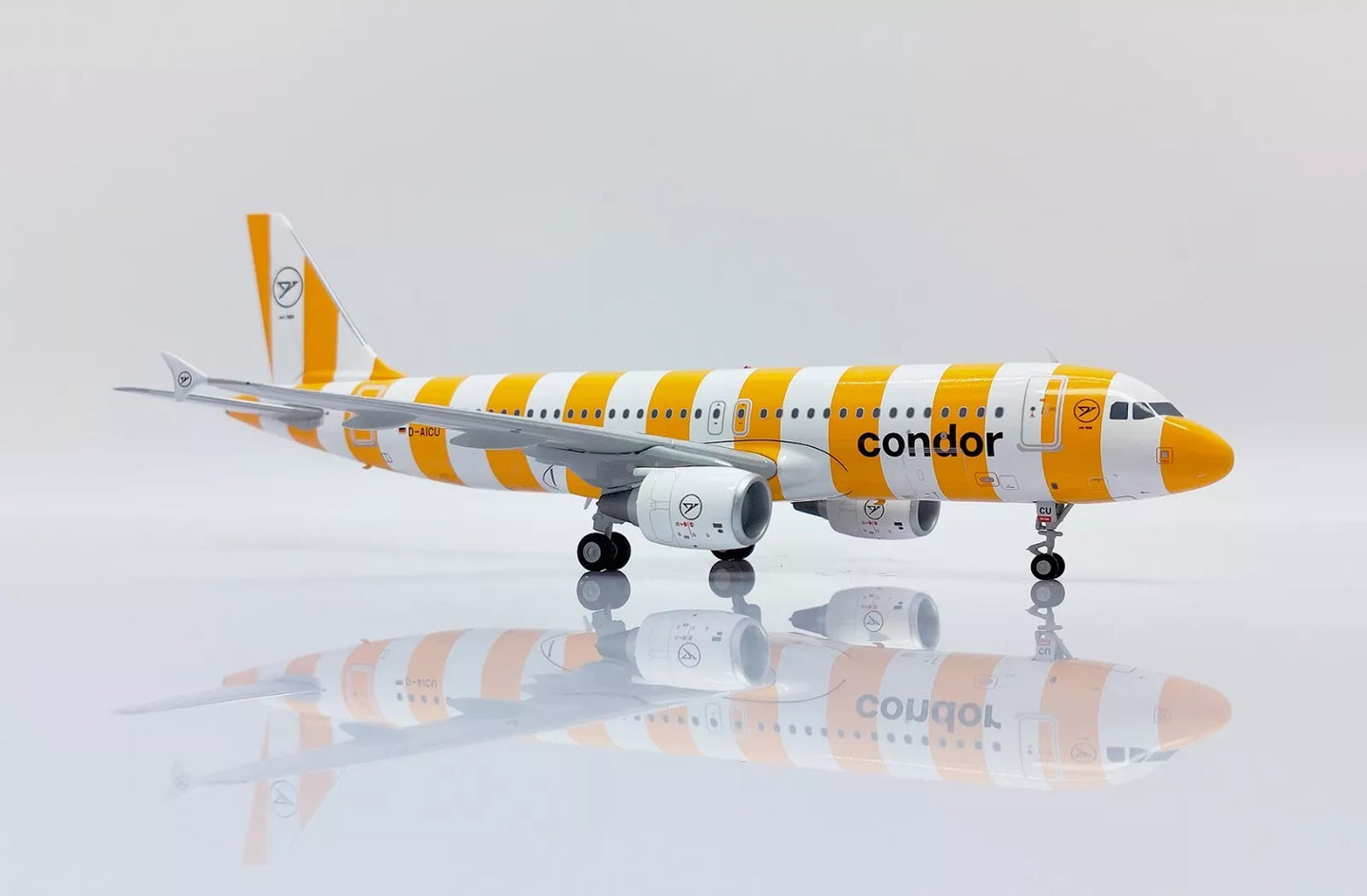 JC WINGS A320 CONDOR "CONDOR SUNSHINE" REG: D-AICU
