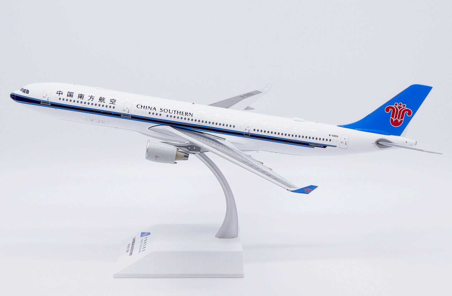 JC WINGS A330-300 CHINA SOUTHERN AIRLINES REG: B-5959