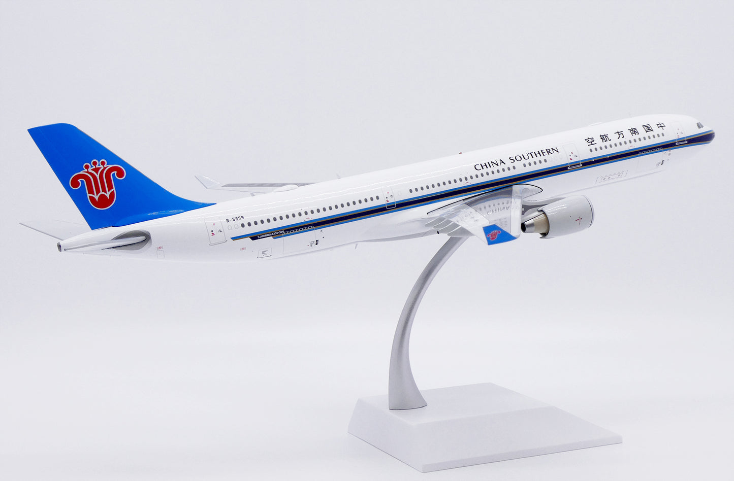 JC WINGS A330-300 CHINA SOUTHERN AIRLINES REG: B-5959