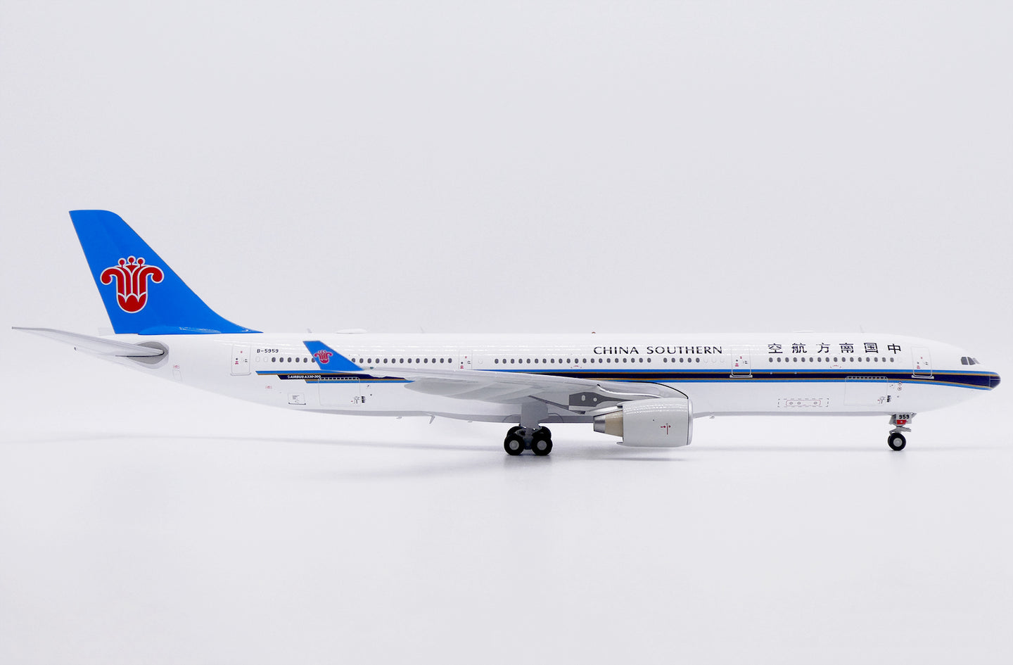 JC WINGS A330-300 CHINA SOUTHERN AIRLINES REG: B-5959