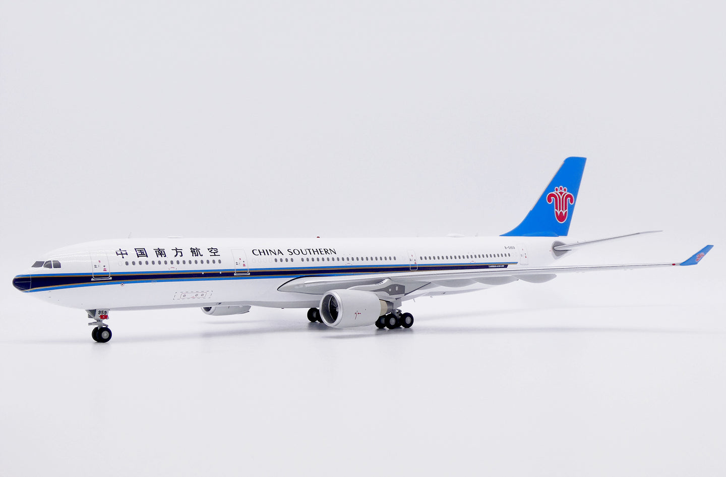 JC WINGS A330-300 CHINA SOUTHERN AIRLINES REG: B-5959