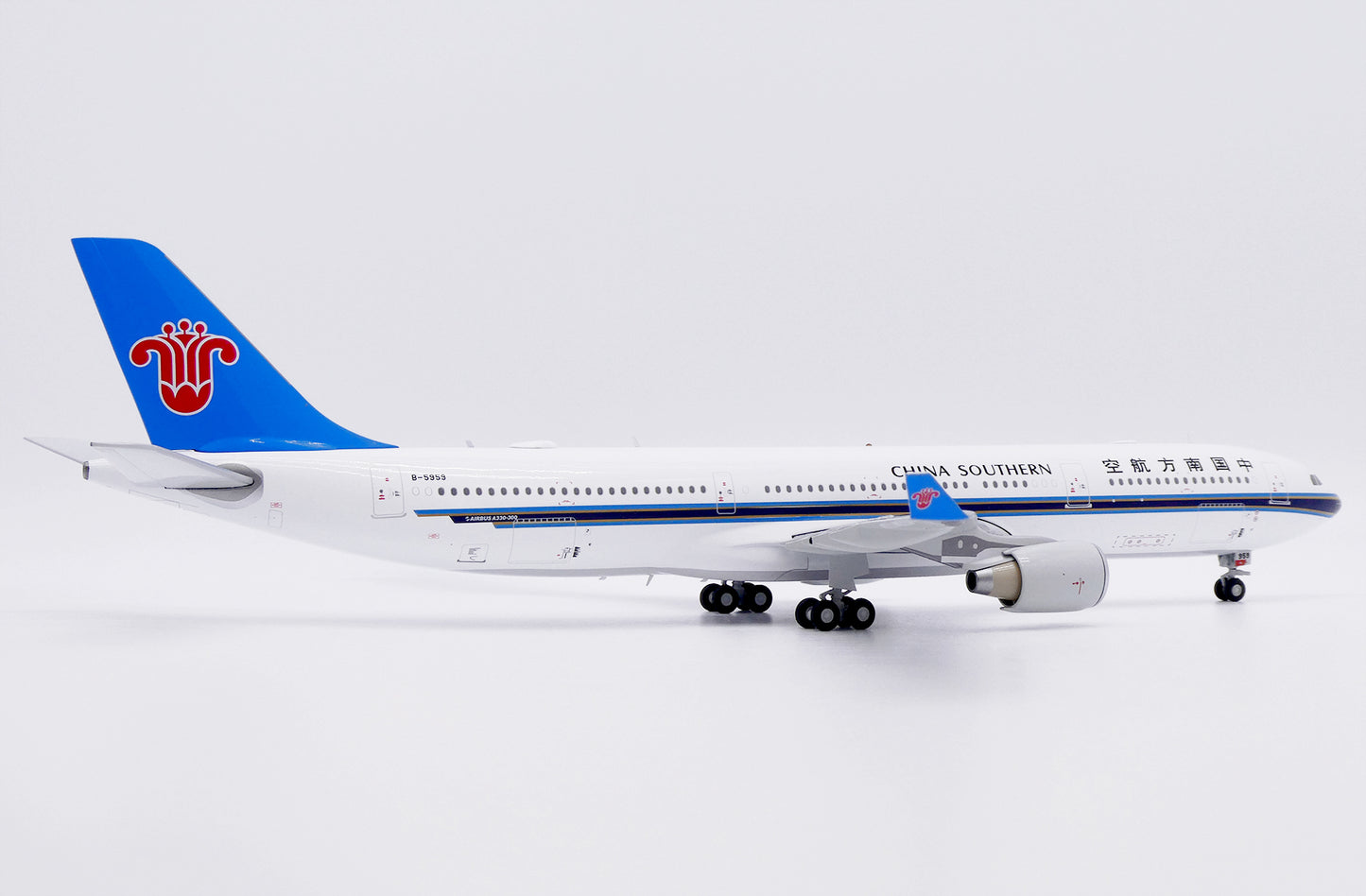 JC WINGS A330-300 CHINA SOUTHERN AIRLINES REG: B-5959