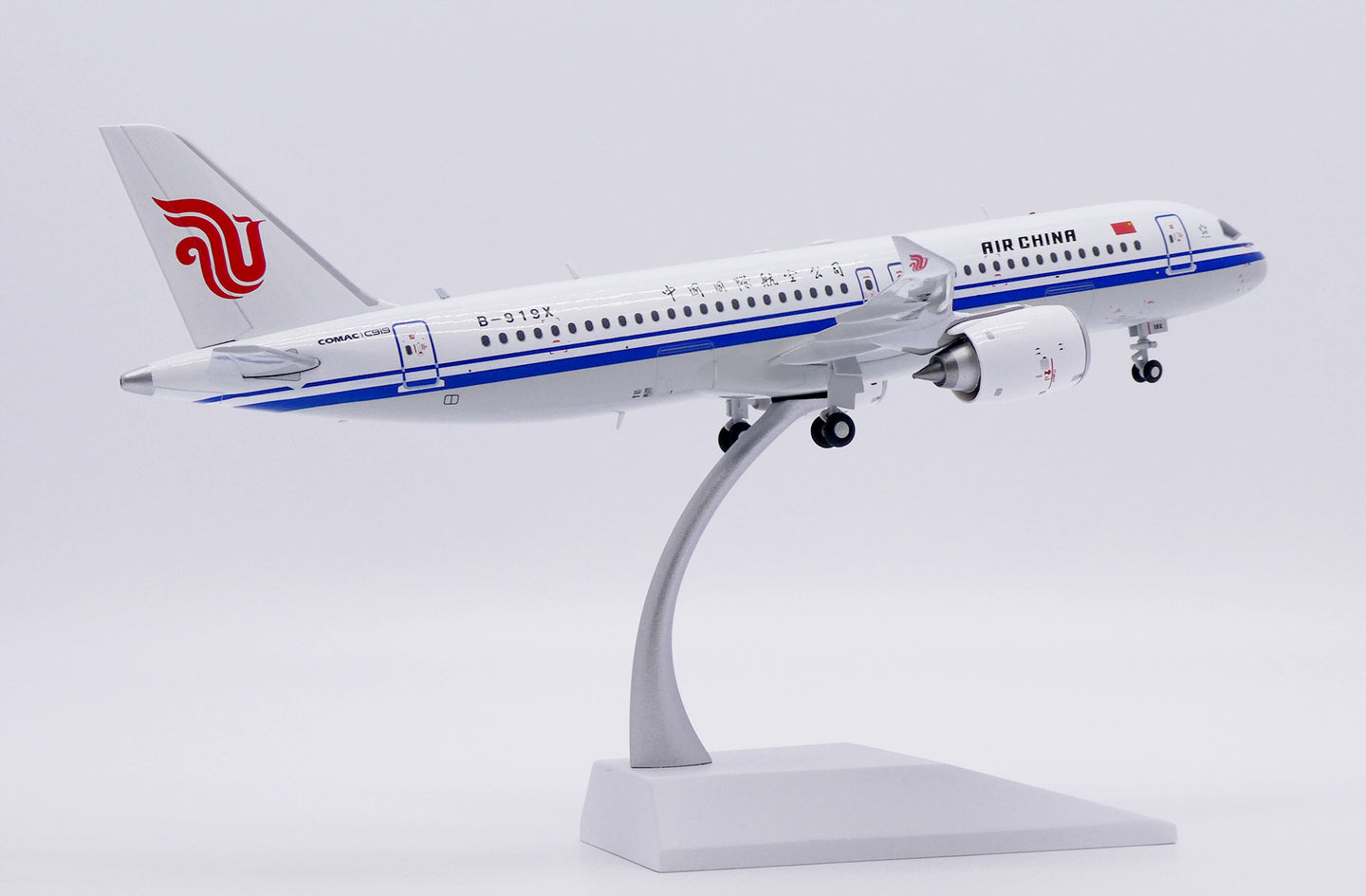 JC WINGS C919 AIR CHINA REG: B-919X WITH STAND