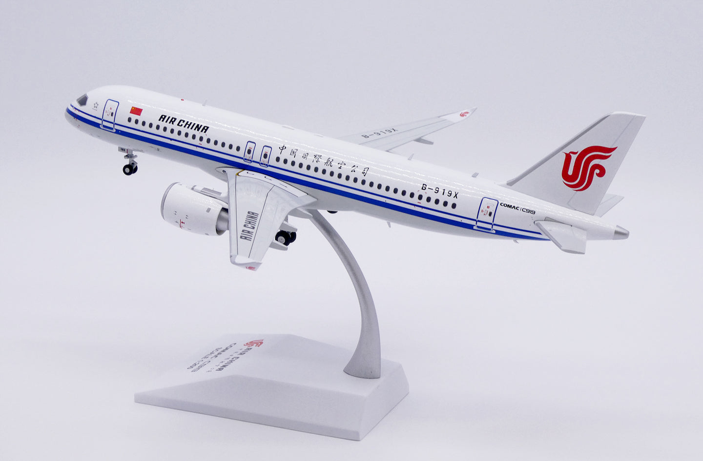 JC WINGS C919 AIR CHINA REG: B-919X WITH STAND