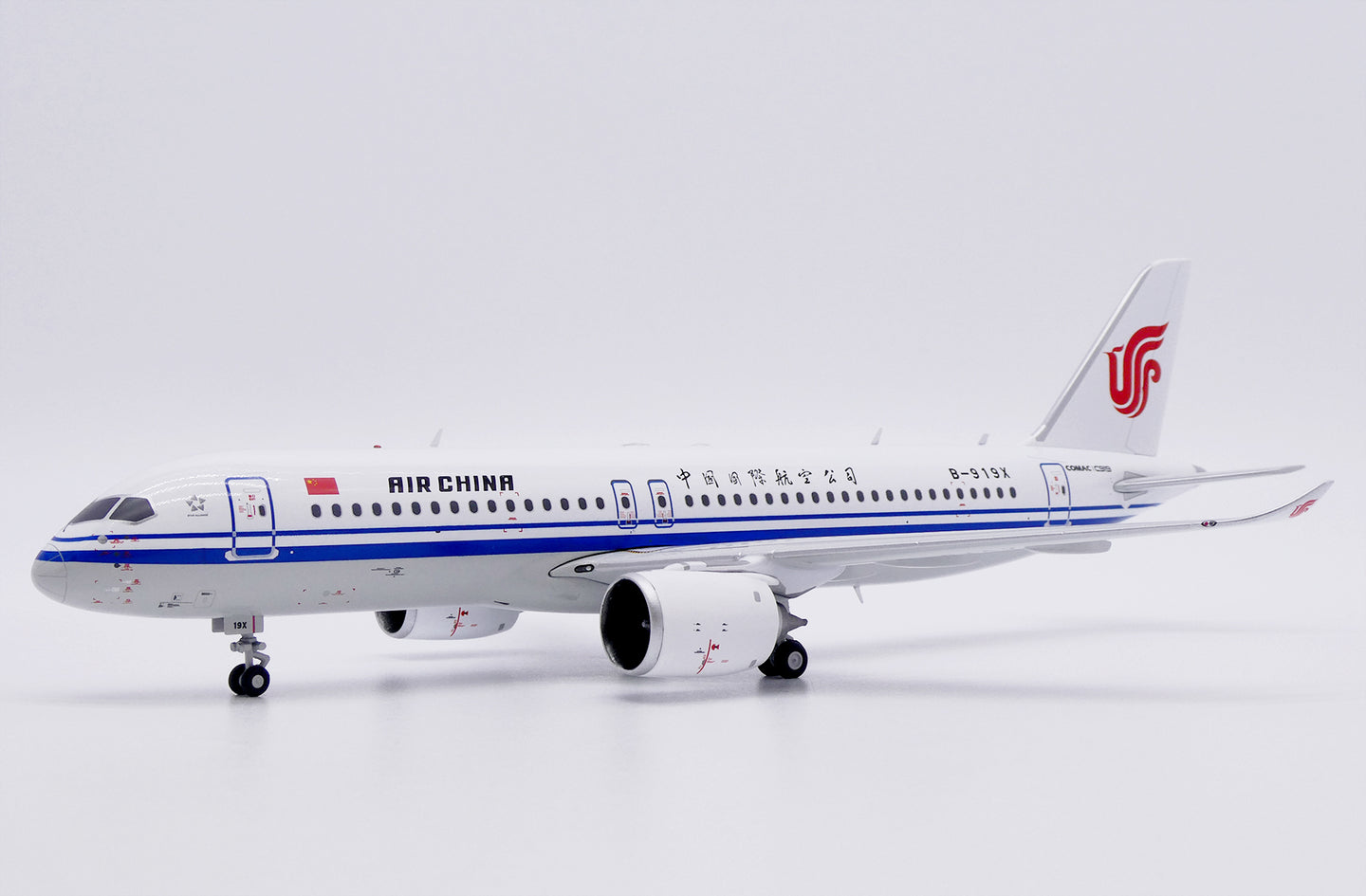 JC WINGS C919 AIR CHINA REG: B-919X WITH STAND