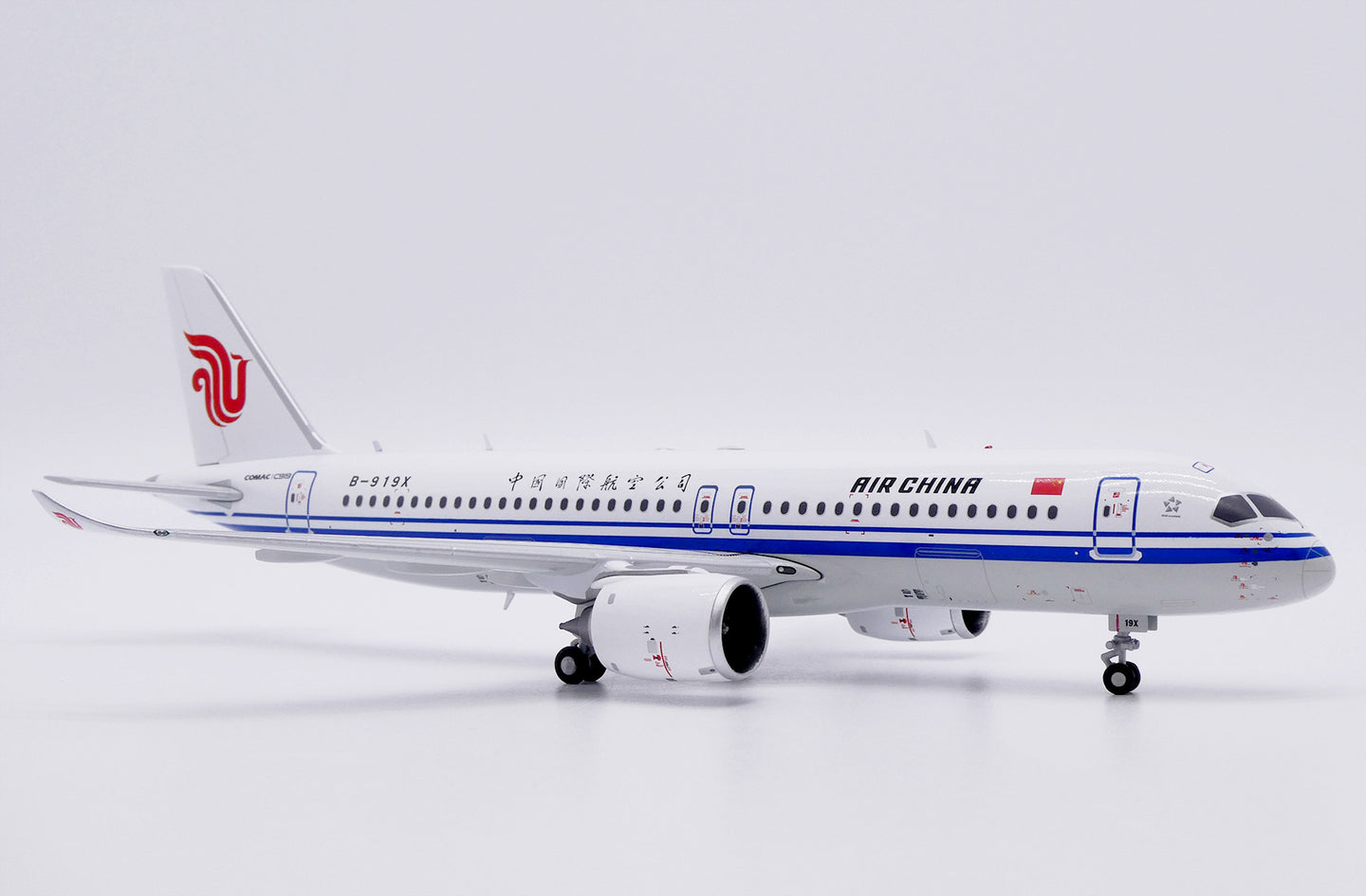 JC WINGS C919 AIR CHINA REG: B-919X WITH STAND