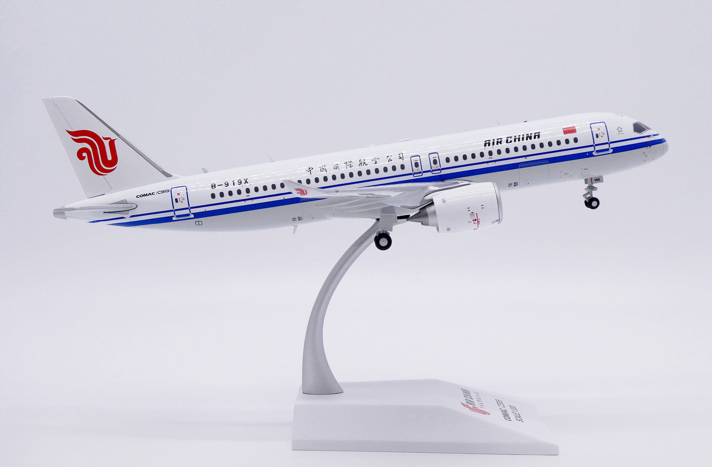 JC WINGS C919 AIR CHINA REG: B-919X WITH STAND